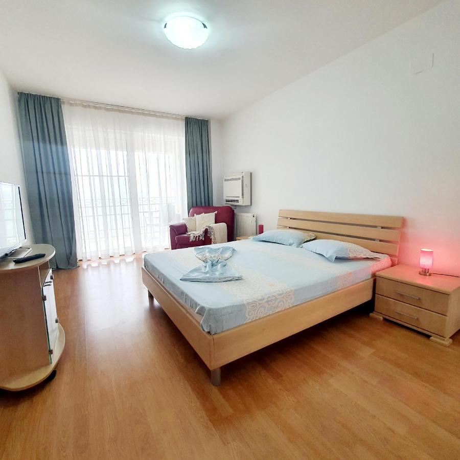 Summer Lake Lejlighed Mamaia Eksteriør billede